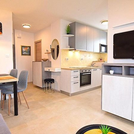 Sole Pula Apartman-Near Beach מראה חיצוני תמונה